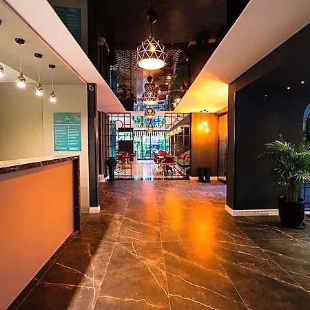 Hotel Basel 2*